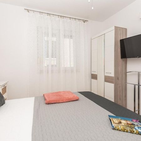 מאקרסקה East Side Deluxe Suite מראה חיצוני תמונה
