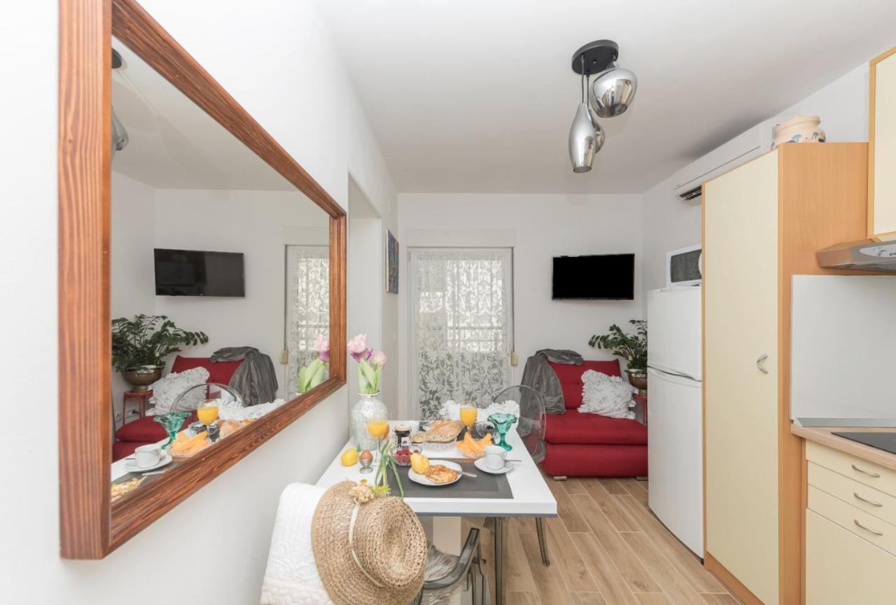 מאקרסקה East Side Deluxe Suite מראה חיצוני תמונה